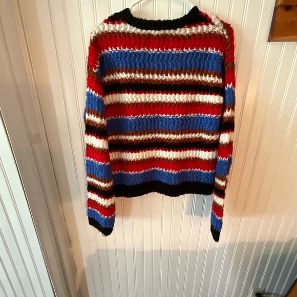 Long Sleeved Striped Sweater (M/L) - Picture 3 of 5